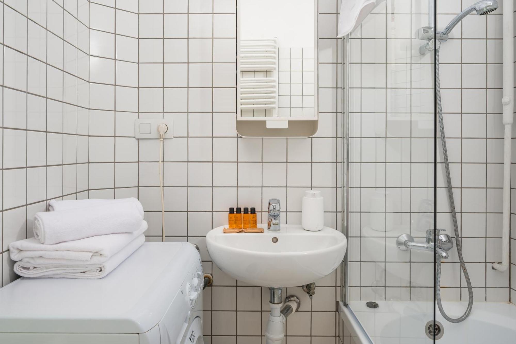 Wola Ratusz Homely Apartment Warsaw Luaran gambar